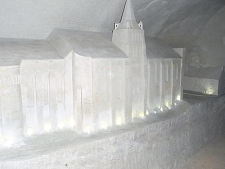 SAUMUR 72